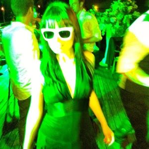 Meet your Posher, Bi